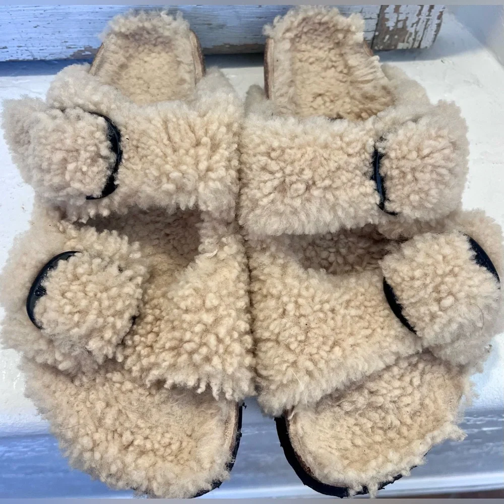 PAPILLIO Birkenstock BIG BUCKLE PLATFORM SHERPA SANDALS - Picture 3 of 8